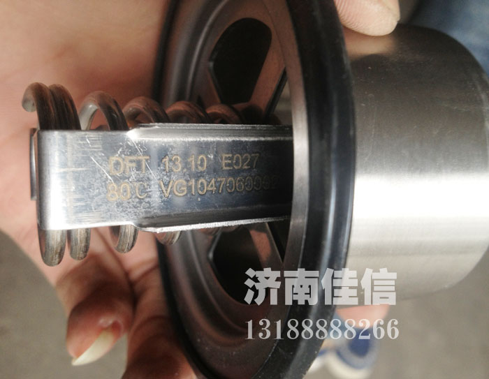 VG1047060003,節(jié)溫器芯,調(diào)溫器芯,濟(jì)南同馳汽車配件有限公司