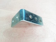 612600190367,Low pressure filter bracket,濟(jì)南向前汽車配件有限公司