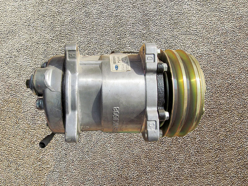 LG9704130007,Air conditioning compressor,濟南向前汽車配件有限公司